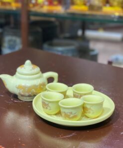 Bộ Ấm Chén Trà Thờ Men Vàng Ngà