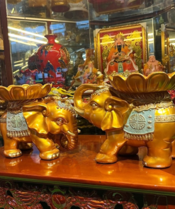 Tượng Voi Dâng Đĩa Quả Màu Vàng